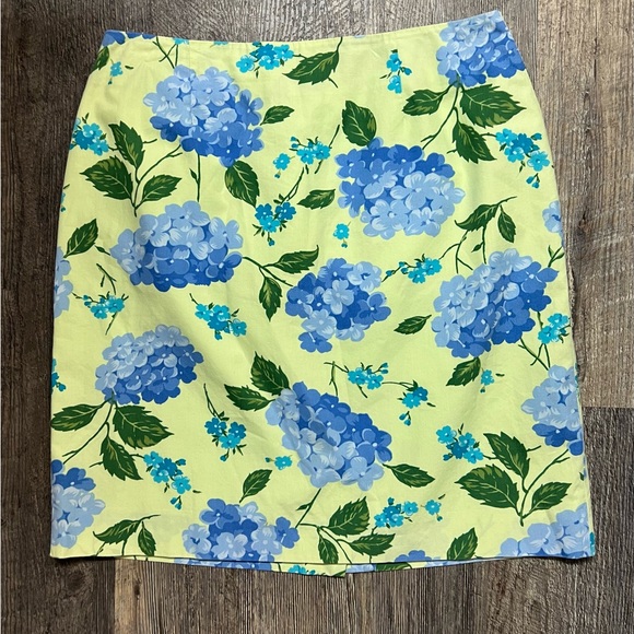 Ladies 10 Petite Talbots Floral Skirt - Picture 2 of 3